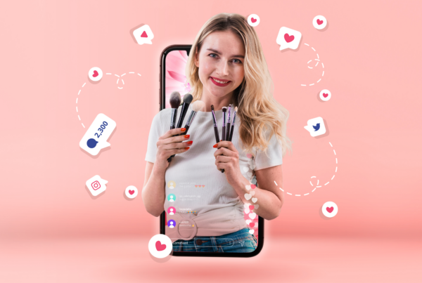 An influencer showcasing influencer marketing for ecommerce businesses.